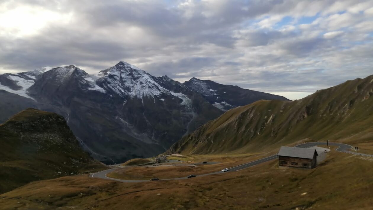 Pohonné systémy: Mapy účinnosti bezjadrových motorov vs. inrunner/outrunner konfigurácie