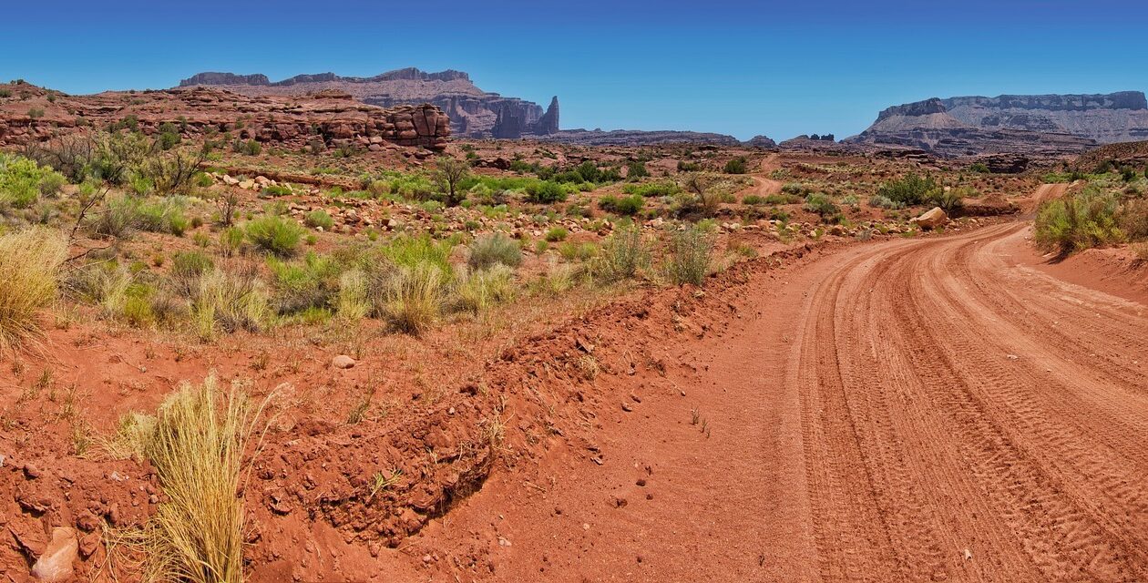 Stabilita v turbulenciách: Vplyv disku vrtule na správanie UAV a stratégie mitigácie
