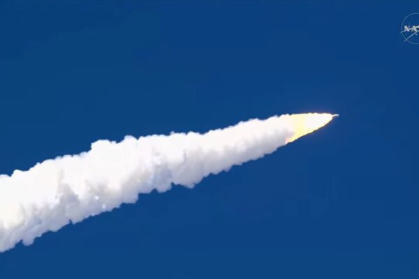 Raketa Artemis 2 odštartovala a ľudstvo sa vracia na cestu k Mesiacu