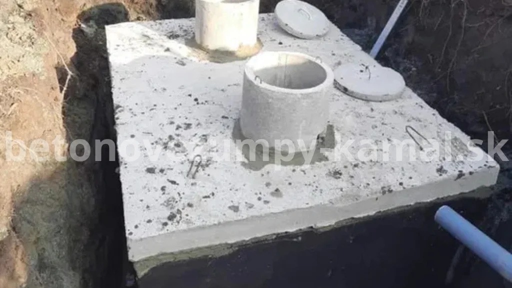 Realizacia osadenia dvojkomoroveho betonoveho septiku - Betonovezumpy-Kamal